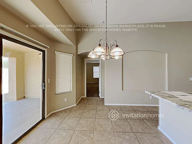 32634 N Cherry Creek Rd — Photo 6