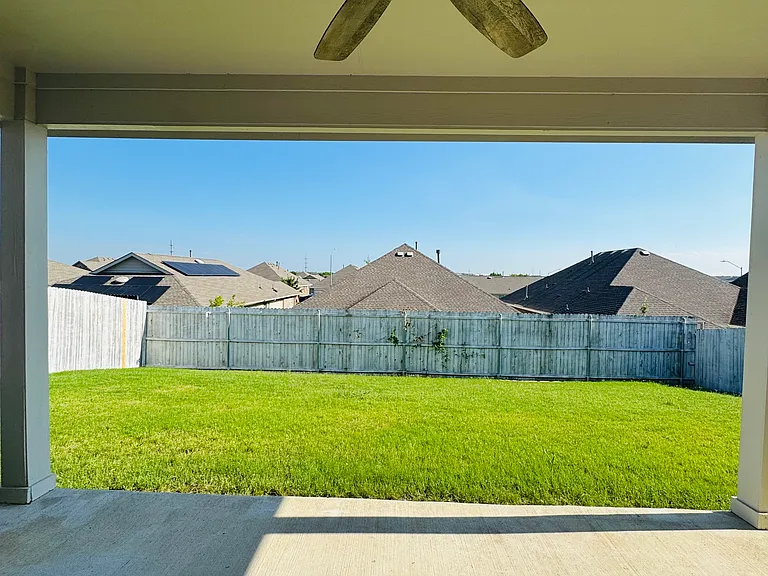 Fall Creek Ln — Photo 16