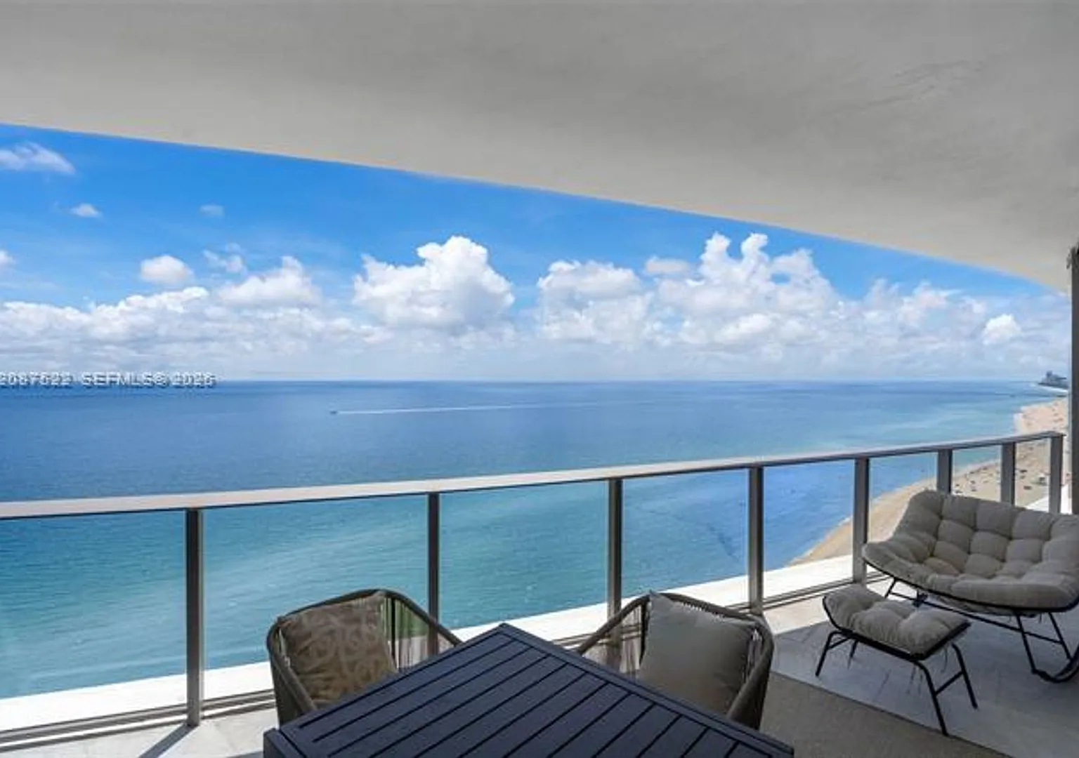 15701 Collins Ave cu-1703, Sunny Isles Beach, FL 33160 — Photo 2