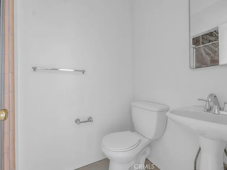 7758 Mason Ave — Photo 23