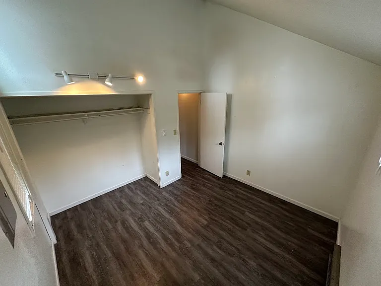 910 E 9th Ave #2 — Photo 13