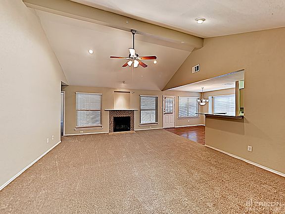 2nd image of 5223 Fountain Lk