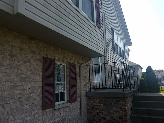 2nd image of 18500 Zurich Ln