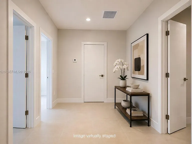 7702 SW 95th Ter — Photo 9