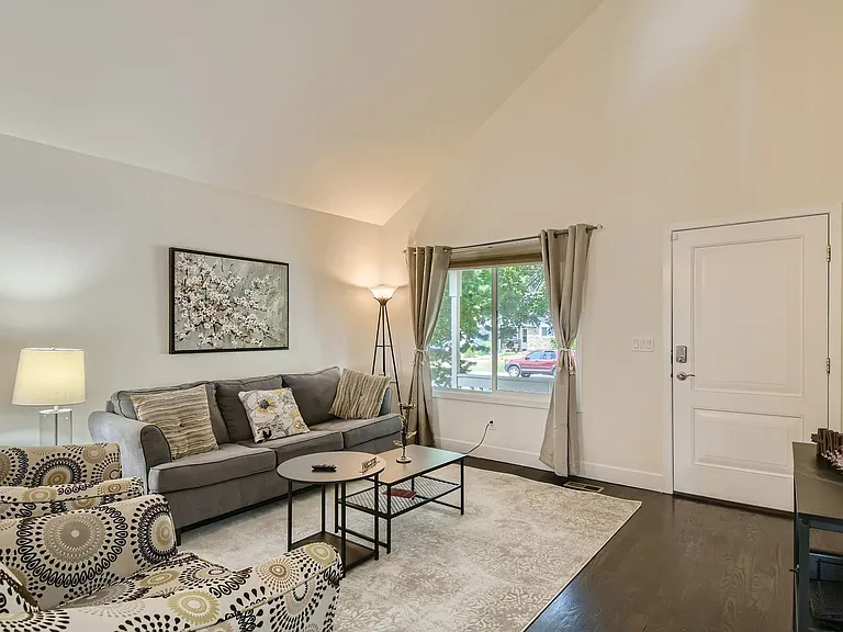 3846 Dyanna Dr — Photo 7