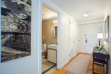 3rd image of 160 Central Park S #1826