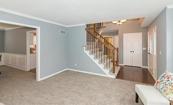 4th image of 1537 Chauncey Ave