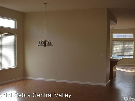 2nd image of 2506 Saxon Way
