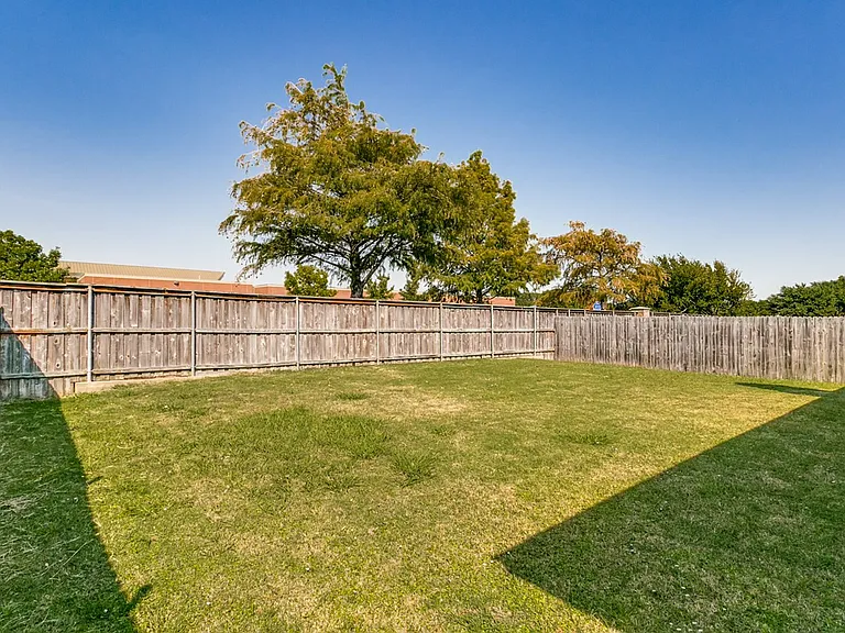 9608 Woodrow Wilson Dr — Photo 20