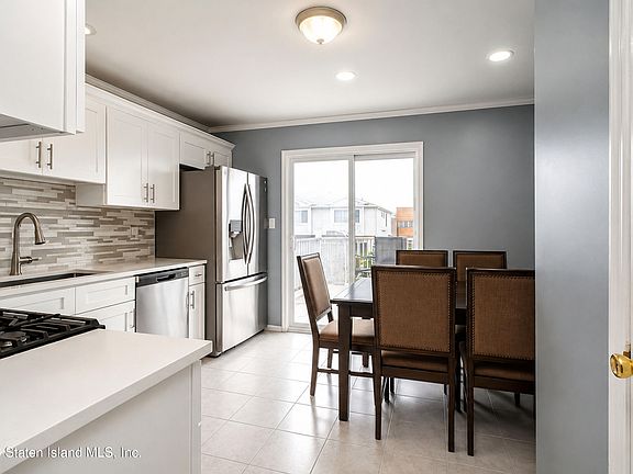5th image of 78 Millstone Ct