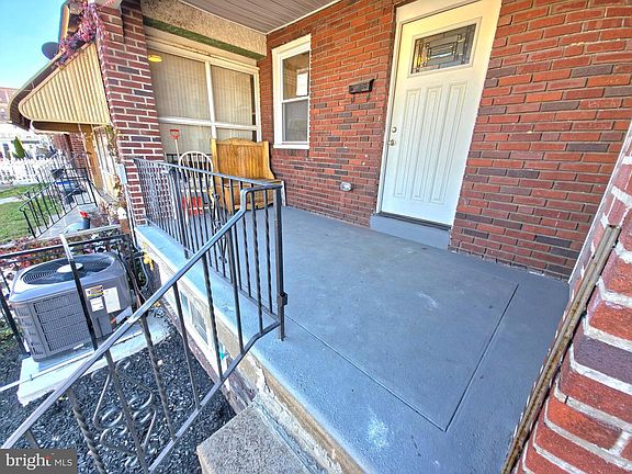 2nd image of 3934 Howland St