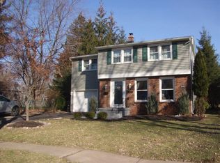 203 Greenfield Dr, Tonawanda, NY 14150