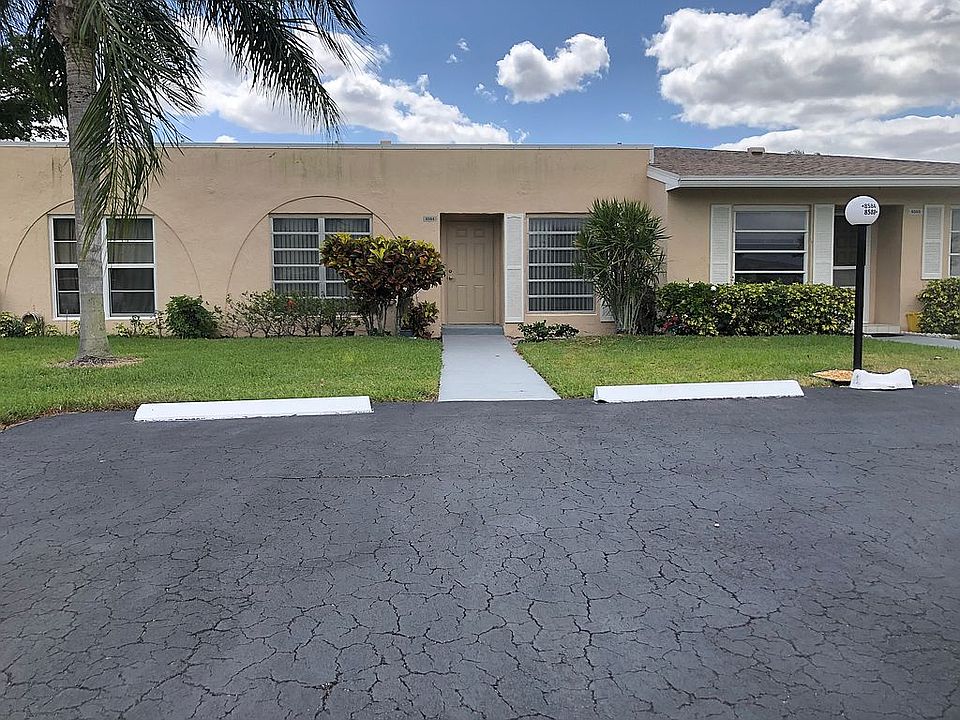 2nd image of 8584 Bella Vista Dr
