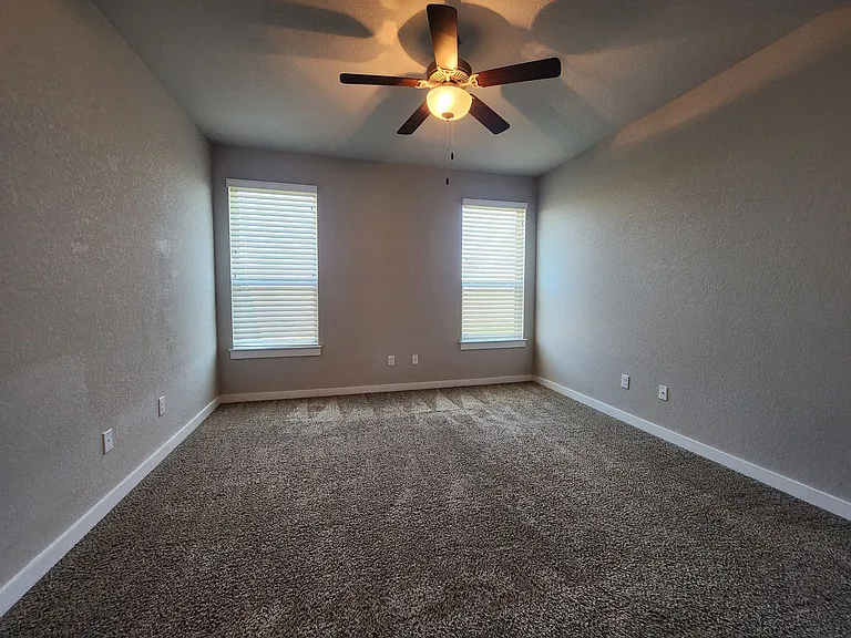 367 Creekside Curv — Photo 15