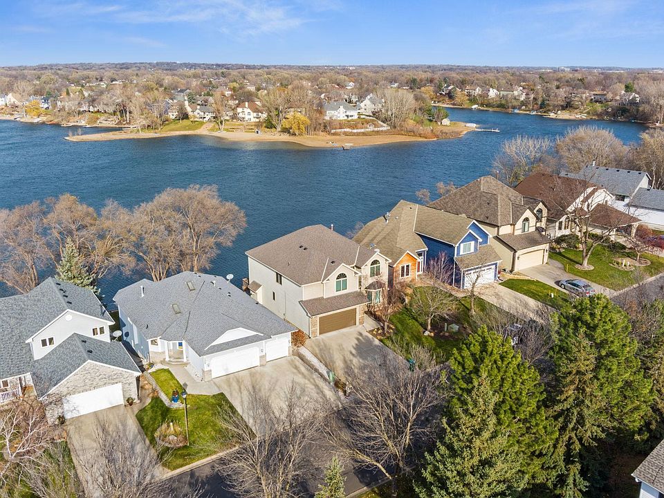 1st image of 15988 Hyland Pointe Ct