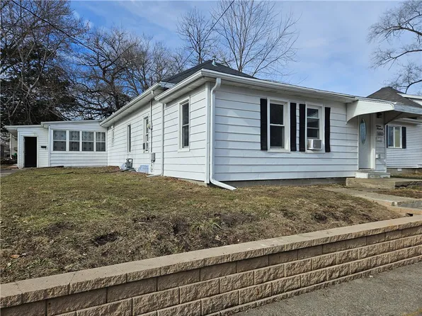 1606 21st St, Des Moines, IA 50311