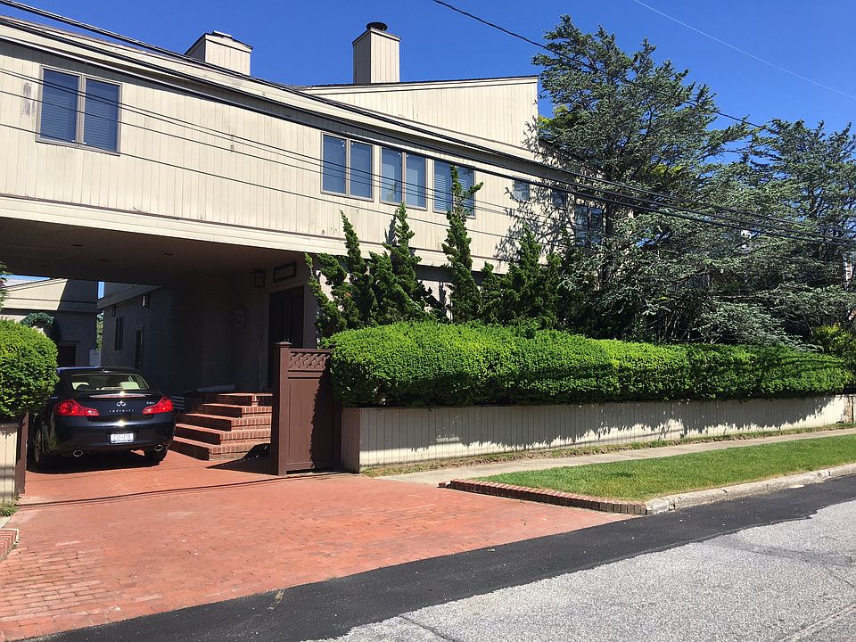 2nd image of 58 Rensselaer Ave