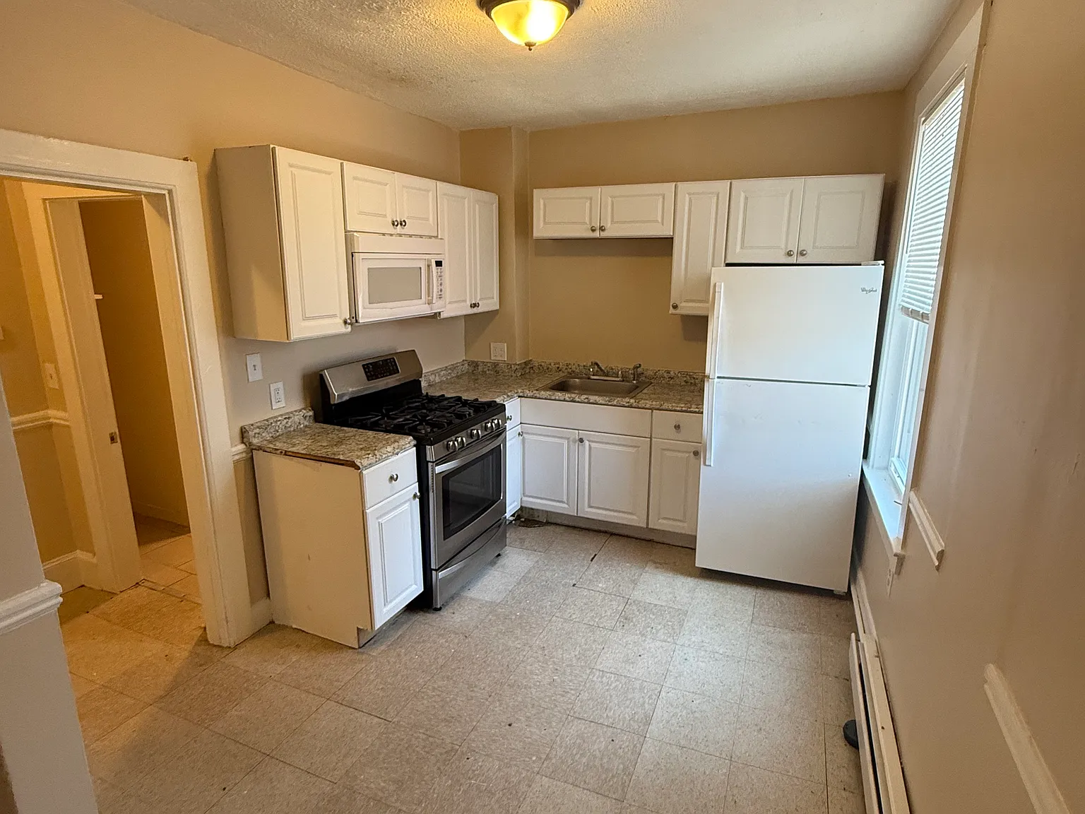 1 bed, 850 sqft, $1,850 — Photo 3
