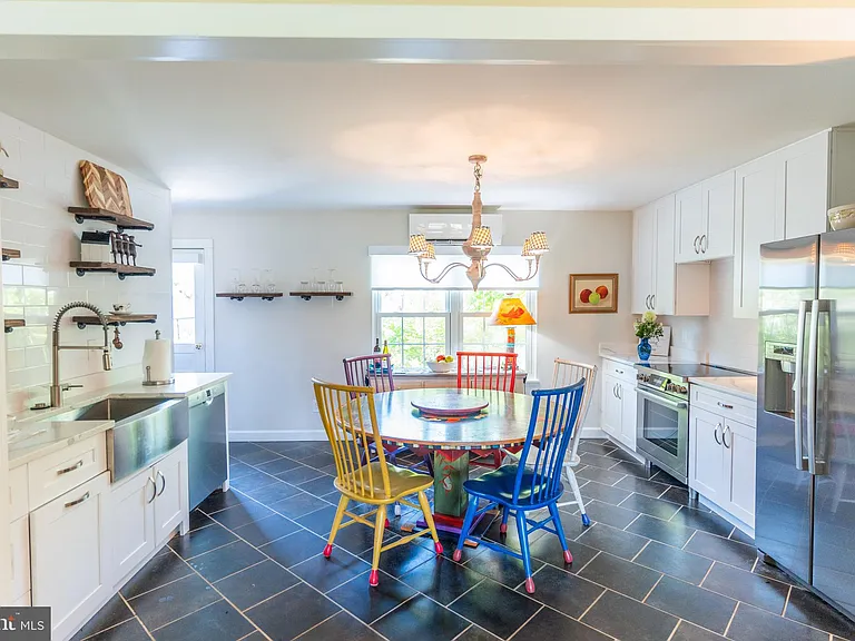 800 Blue Ridge Ave — Photo 6