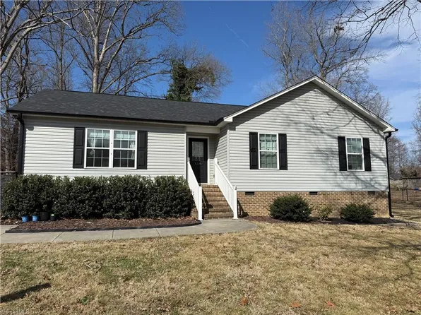 518 Elliott St, Archdale, NC 27263