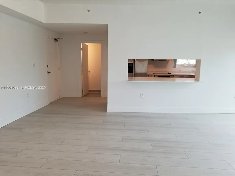 6580 Indian Creek Dr #201 — Photo 7