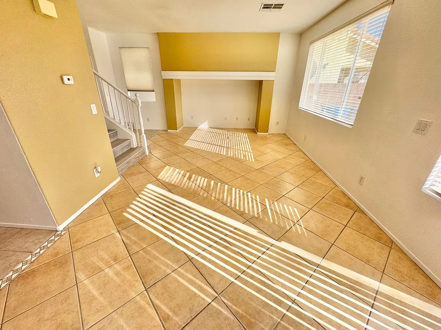 Beautiful 4 Bedroom 2.5 Bath Home In The Southwest! — Photo 3