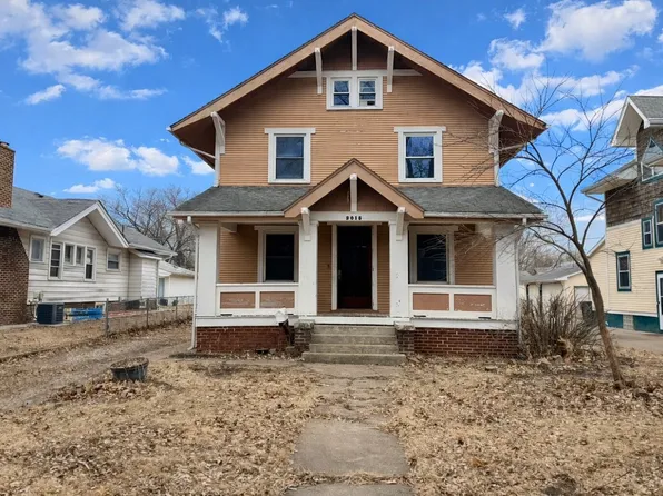 2015 York St, Des Moines, IA 50316