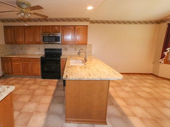 5th image of 6060 Deerview Ln