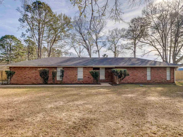 181 Calhoun Loop Rd, Calhoun, LA 71225