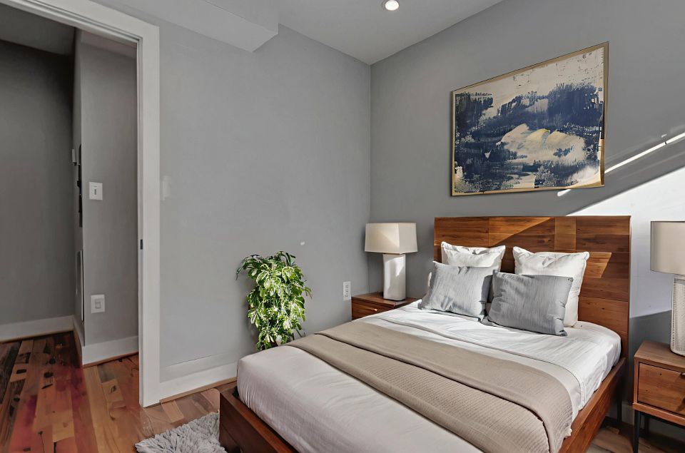 1st image of 1911 M St NE #1