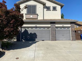 1027 Elk Hills Dr, Galt, CA 95632