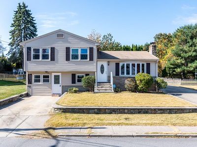 58 Elton Cir, Cranston, RI, 02921