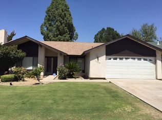 5208 Panorama Dr, Bakersfield, CA 93306