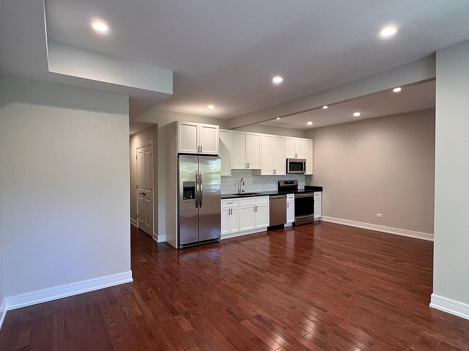 1st image of 4639 N Malden St #2