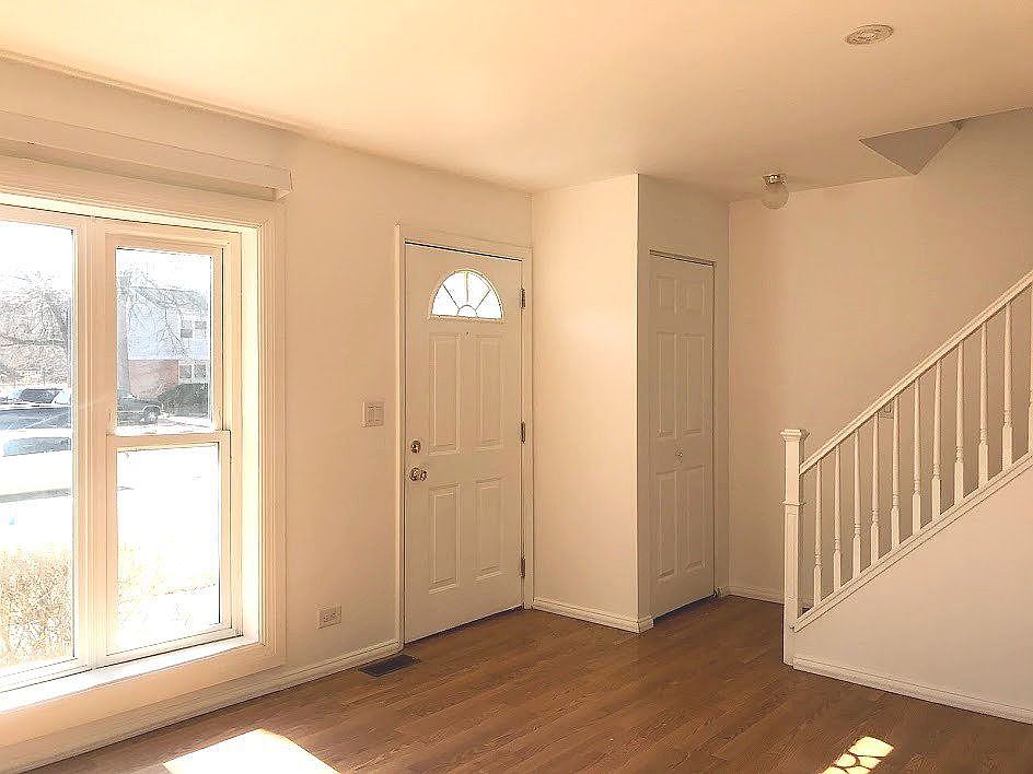 1st image of 2142 Greenwood Ct