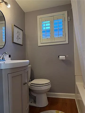 2523 Laurel St — Photo 7