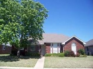 2517 Larkspur Ln, Rowlett, TX 75089