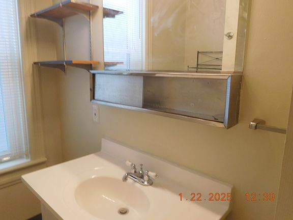5th image of 2332 N Humboldt St