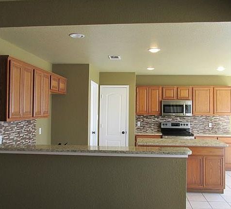 4th image of 7300 Fossil Hill Dr