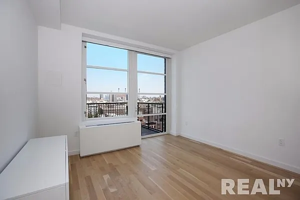 Rented by REAL New York | media 7