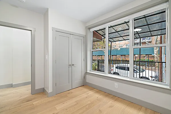 Rented by Compass | media 41