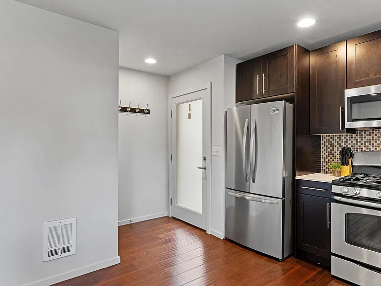Delridge Way SW — Photo 6
