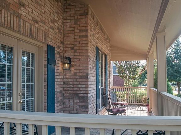 4th image of 400 Huntington Dr