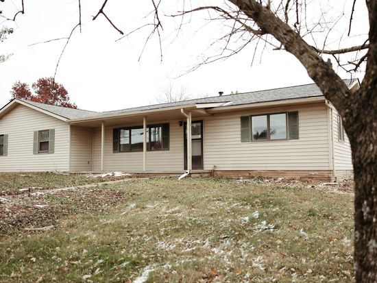 3939 W Woodhaven Dr, Bloomington, IN 47403