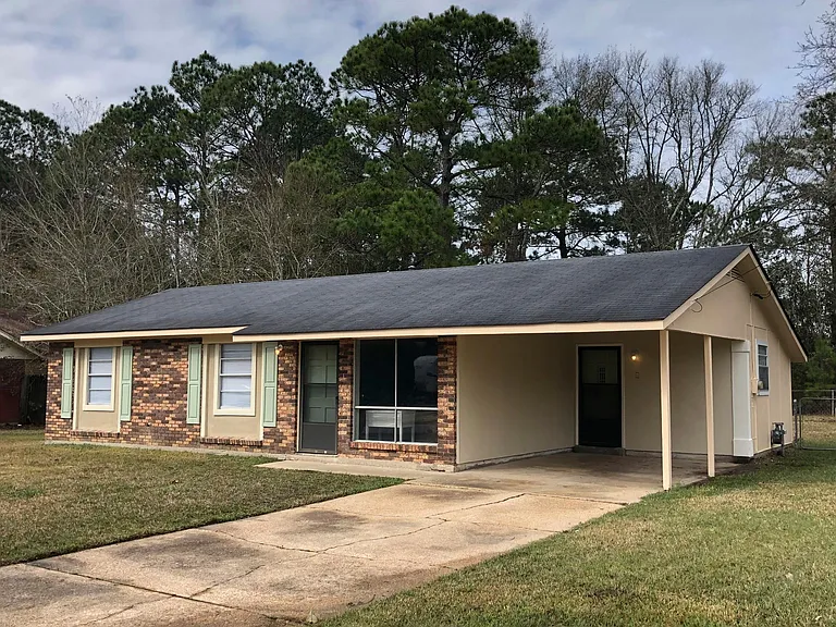 7628 Macon Dr — Photo 2