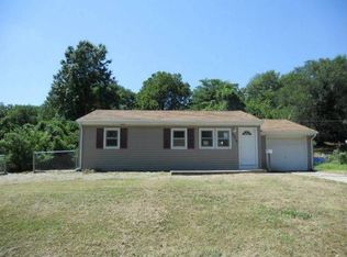 6010 N Flora Ave, Kansas City, MO 64118