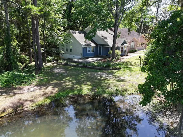 180 Crescent Cv, Thomasville, GA 31757