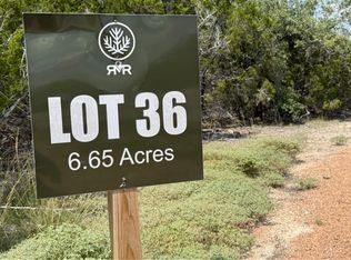 36 Round Mountain Dr, Round Mountain, TX 78663