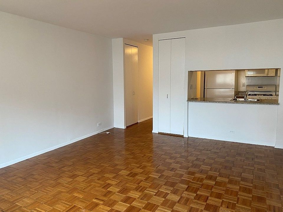 1st image of 393 W 49th St #4PQ
