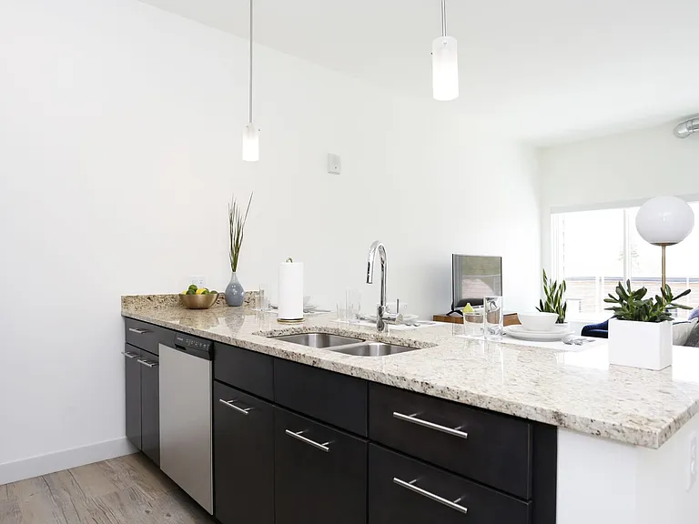 601 Lake Michigan Dr NW — Photo 10